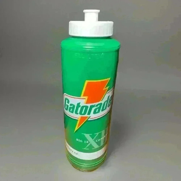 Vintage 90s Y2K Gatorade Green “Property Of” Squeeze Big 12 90s Water Bottle - Picture 3 of 7